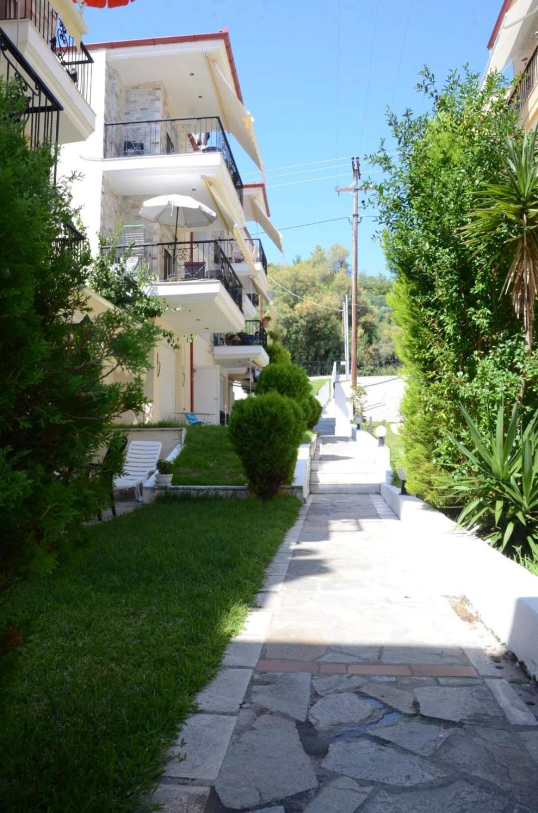 Roses Rt Apartments Skioni II Néa Szkióni Kültér fotó